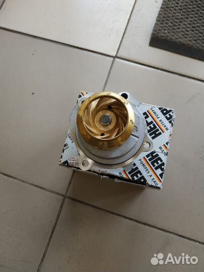 Насос системы охлаждения (помпа) hepu P572