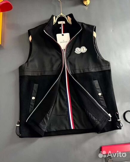 Жилетка Moncler