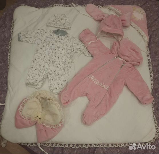 Комплект на выписку для девочки зима