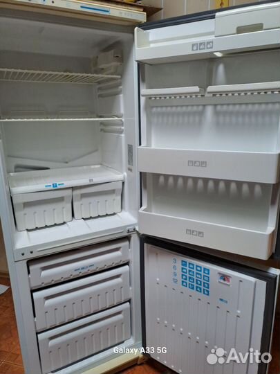 Два холодильника Nord и Stinol