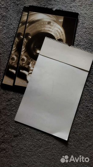 Миниатюрные шпионские фотоаппараты Календарь