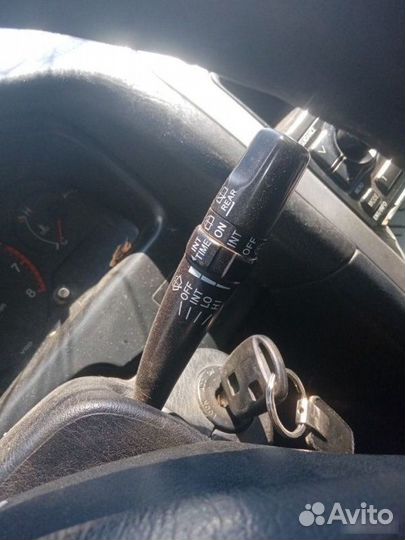 Подрулевой переключатель Toyota Avensis 2000