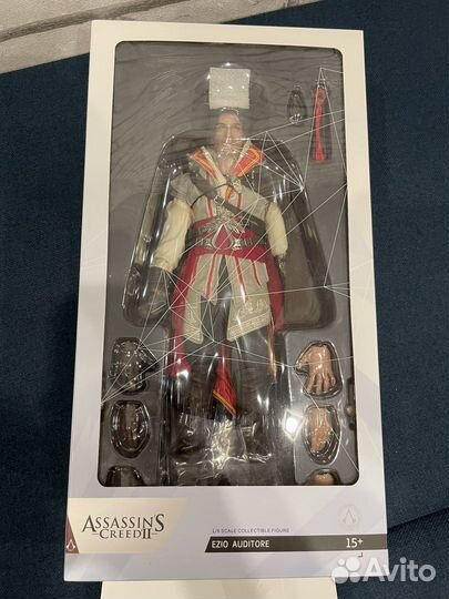 Фигурка Assassin'S Creed 2 Ezio dam toys 1/6