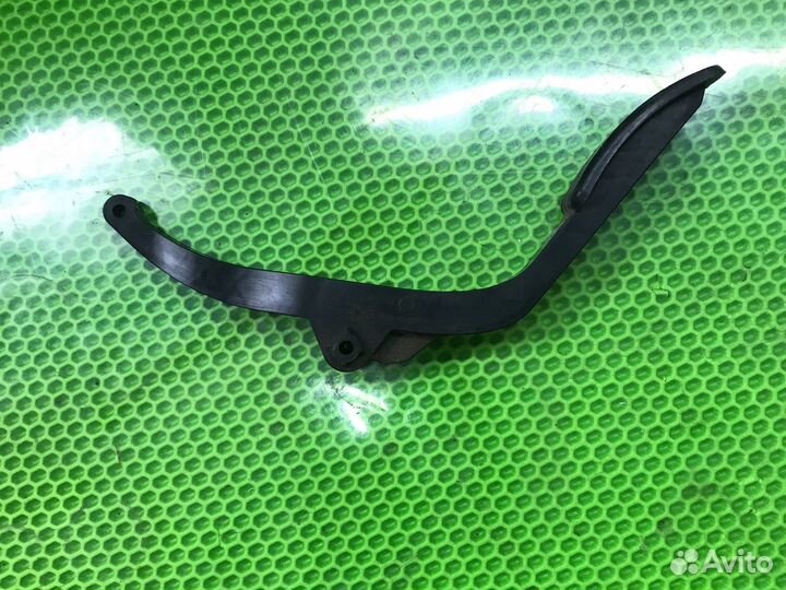 Педаль газа Renault Logan 1