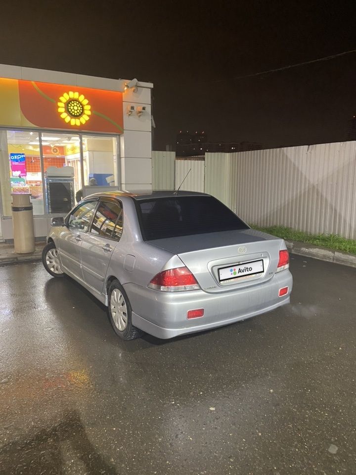 Mitsubishi Lancer: фото владельца
