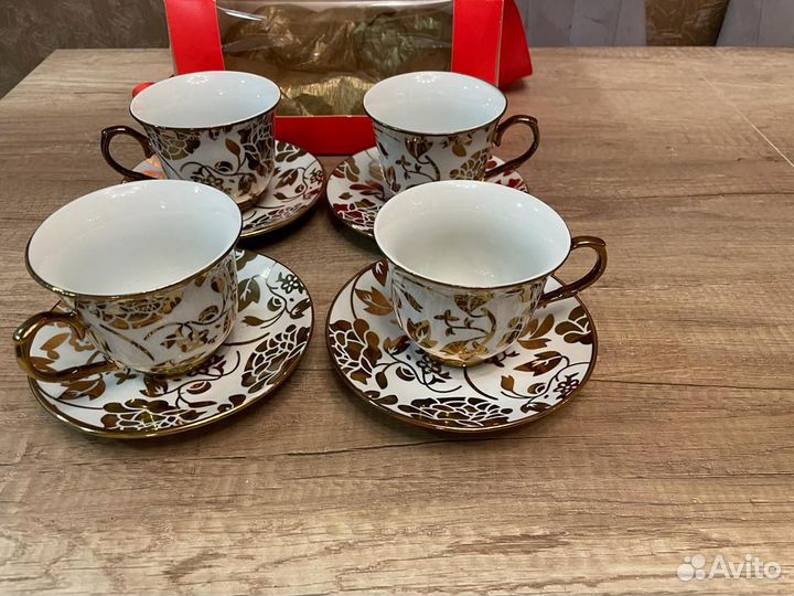 Чайный сервиз на 4 персоны в подарочной упаковке