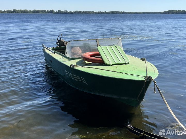 Продажа лодки Прогресс с мотором