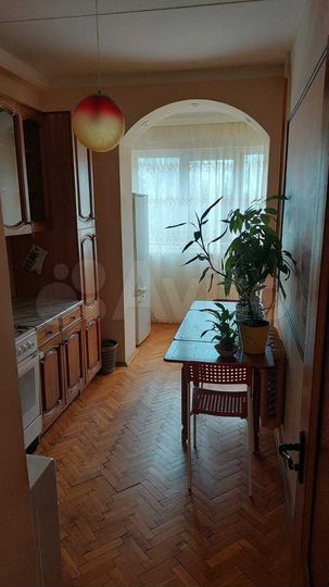 2-к. квартира, 54 м², 3/12 эт.