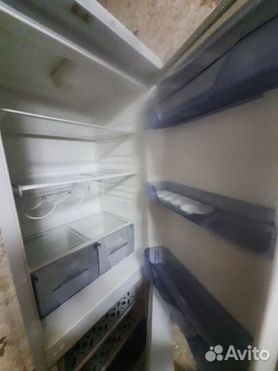 Холодильник бу бирюса