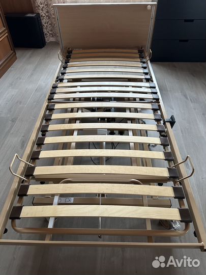 Кровать для лежачих больных с электроприводом