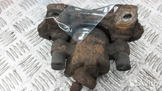 Суппорт тормозной передний правый dacia sandero 2