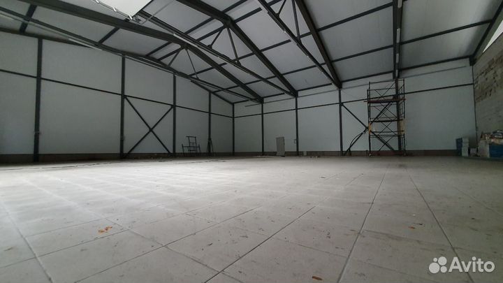 Размещение маломерного судна в теплом ангаре