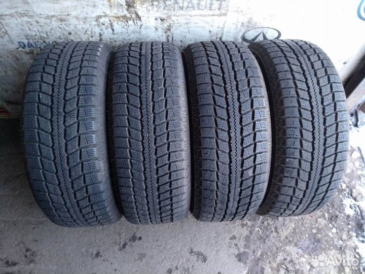 Nitto SN3 Winter 215/60 R16 95H