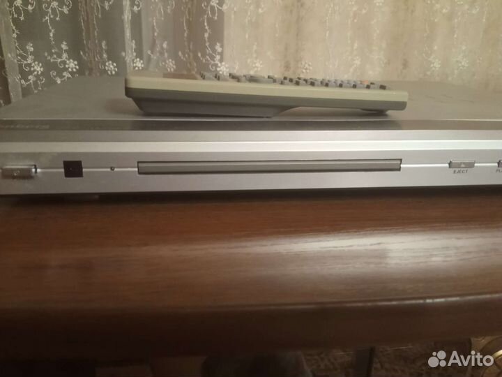 DVD плеер Elenberg