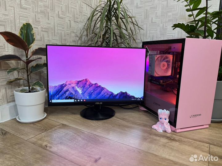 Розовый компьютер с Грутом и 1650