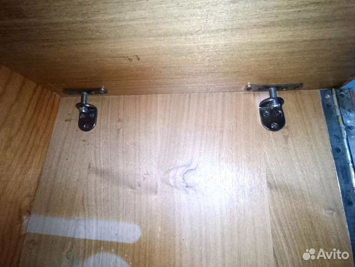 Шкаф