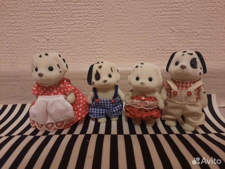 Семейки Sylvanian Families