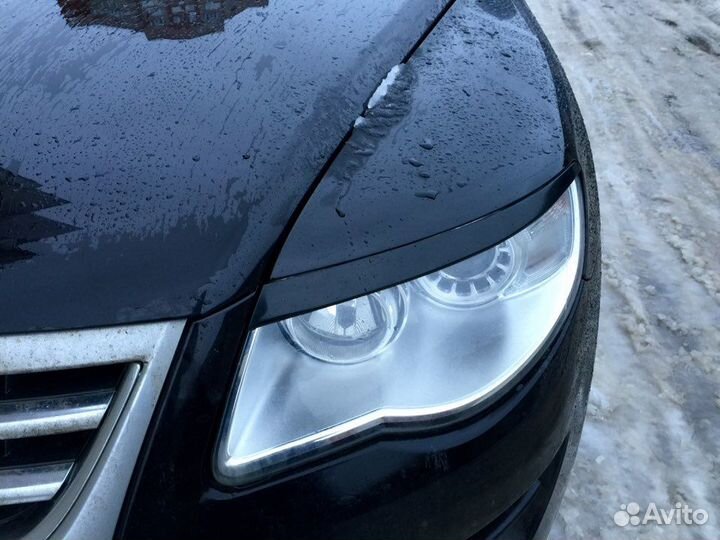 Реснички на фары для Volkswagen Touareg 2008-2009