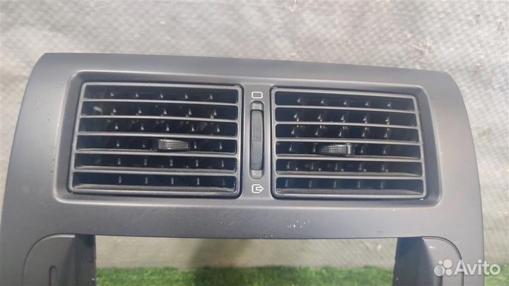 Рамка магнитолы Peugeot Expert 2010