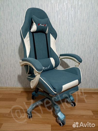 Геймерское кресло из ткани синего цвета