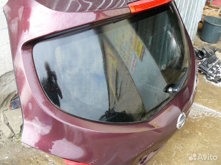 Стекло двери багажника для Nissan Murano Z51