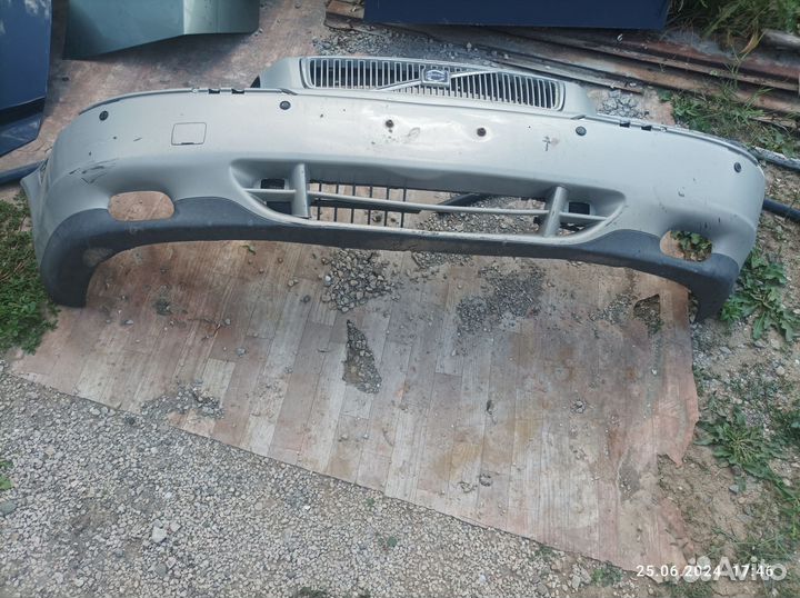 Бампер передний оригинал дорест. Volvo S80(99-04)