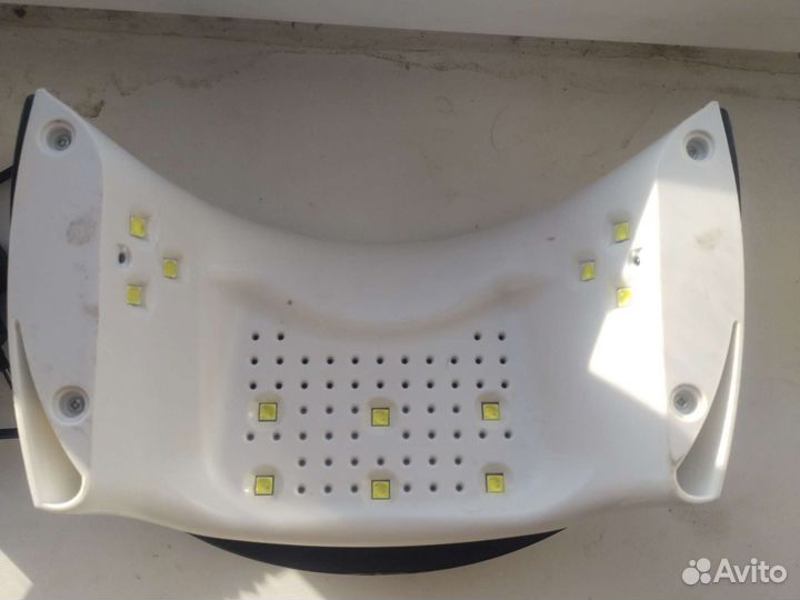 Лампа для маникюра TNL