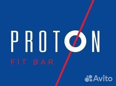 Бармен в фитнес-бар