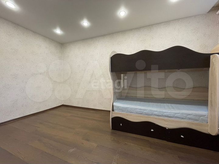 2-к. квартира, 41 м², 4/4 эт.