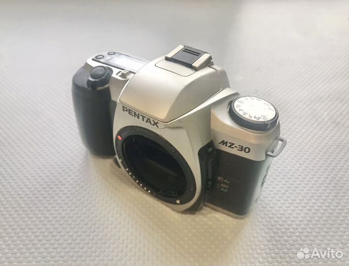Pentax MZ-30 body