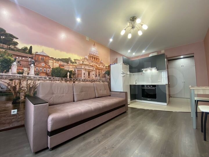 2-к. квартира, 43 м², 1/16 эт.