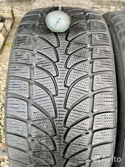 Bridgestone Blizzak LM-32 235/45 R18