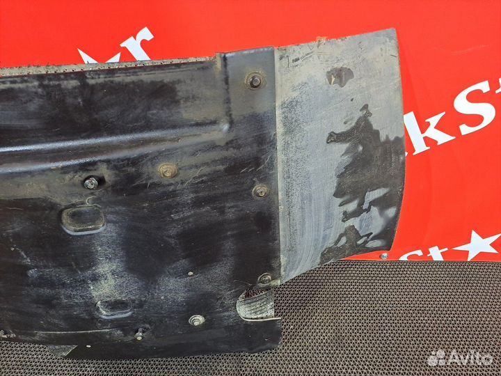 Крыло переднее правое задняя часть Daf XF106