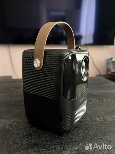 Проектор umiio a008