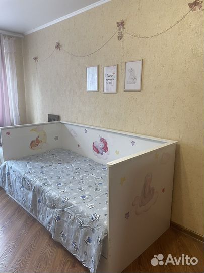 Кровать односпальная с матрасом детская