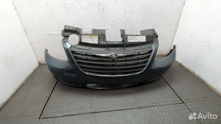 Бампер Chrysler Town-Country, 2005