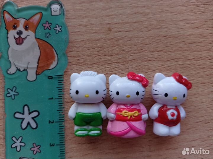 Фигурки Hello Kitty