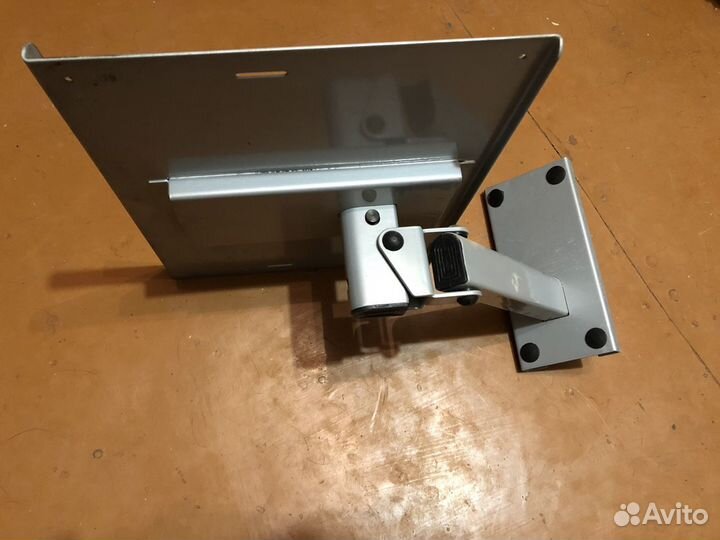 Подставка, кронштейн под телевизор