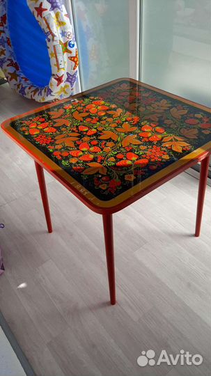 Детский стол и 2 стула под хохлому