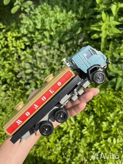 Камаз молоковоз 1:43