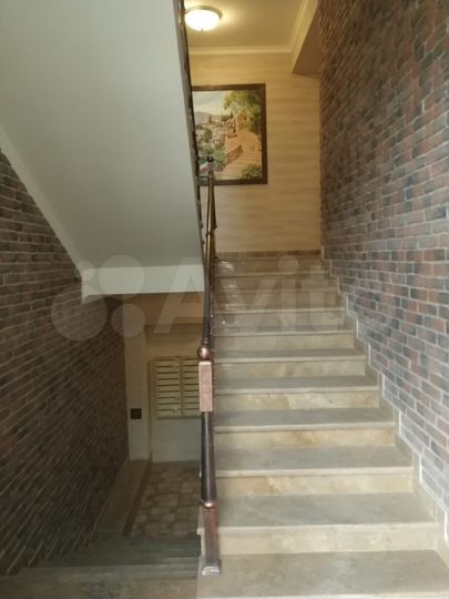 5-к. квартира, 162 м², 1/6 эт.