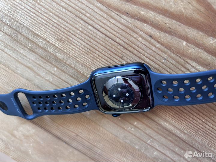 Часы apple watch 7 45 mm nike