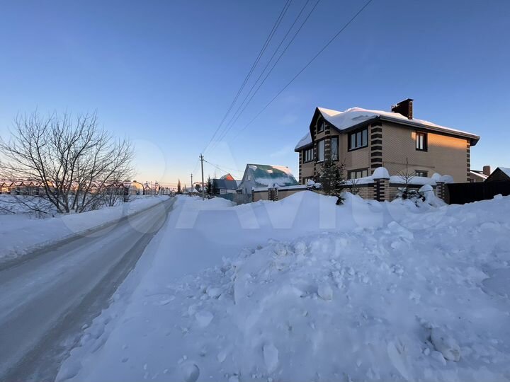 Коттедж 229,8 м² на участке 12 сот.