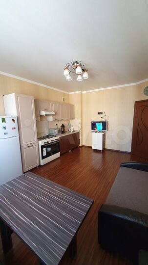 2-к. квартира, 72 м², 6/8 эт.