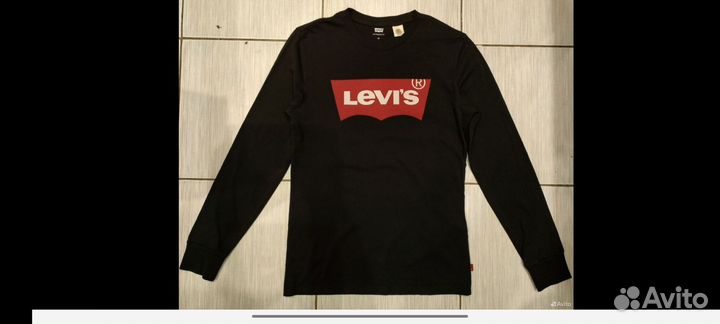 Футболка levi's