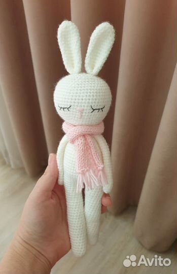 Вязаный зайчик