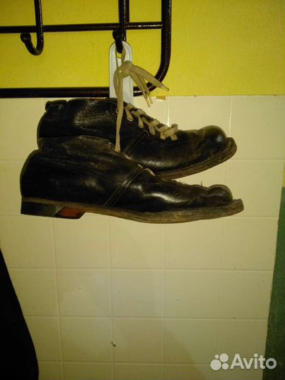 Лыжи классические с кожаными ботинками то