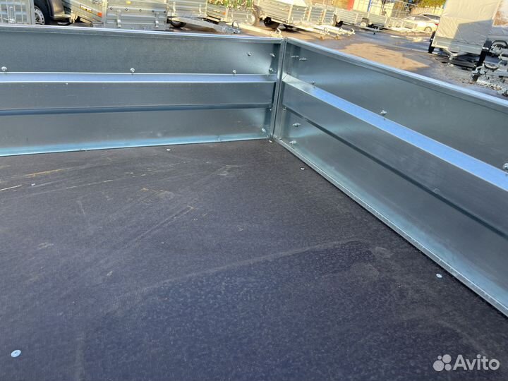 Прицеп Титан 2,5 х 1,51 без тента