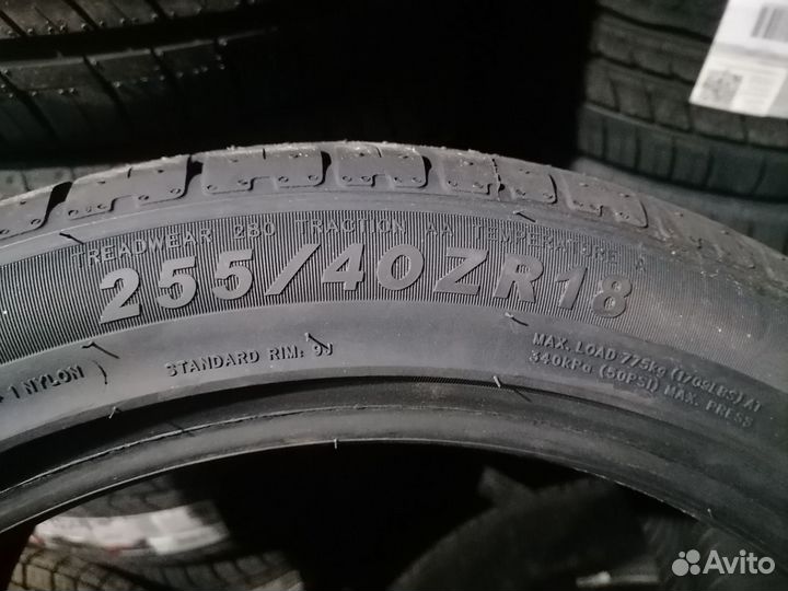 RoadX RXMotion U11 255/40 R18 99Y