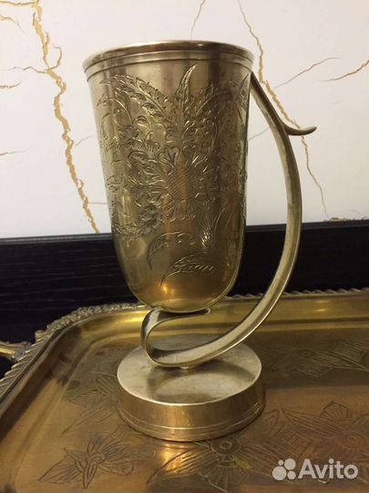 Парные вазы, парные кубки